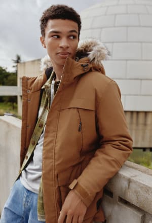 Código 5€ Descuento 5€ Moda en Springfield