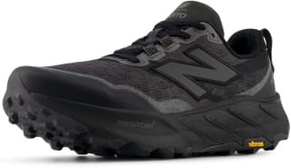 Zapatillas New Balance Hierro V9 por 96€ en dos colores