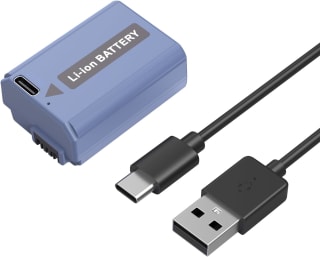SmallRig 4330 USB-C Rechargable Camera Battery (Sony NP-FW50) voor €26,32 bij Amazon