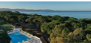 La Toscana vista mar: 4 días en resort lujo para 2 desde 795€