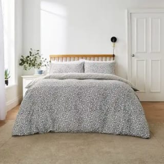Capture Amble Artisan black duvet cover and pillowcase set for £3 at Dunelm