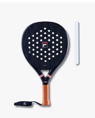 Pala de Pádel FILA The Bellator Pala Vintage FILA de Precisión + Protector por 56.31€ (Cuenta Nueva 44.31€)