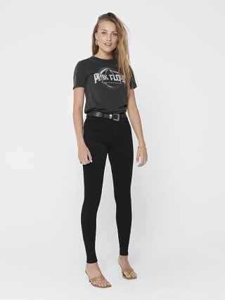 ONLY high waist skinny jeans ONLROYAL black Tall voor €7,99 bij Amazon NL