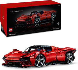 Lego Ferrari Daytona SP3 (42143) voor €265,42 bij Amazon