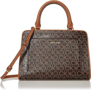 Bolso Calvin Klein Margot por $1,585 en Amazon