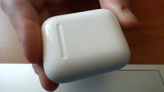 Apple AirPods 2 met oplaadcase voor €103,99 bij Amazon