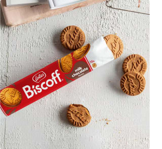 Galletas Lotus Biscoff Rellenas de Chocolate Sin Aromas Artificiales ni Colorantes 15 Galletas por Pack 9 x 150g (1,35kg) por 9,79€