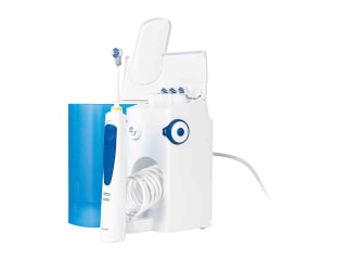 Oral-B Irrigador bucal Oxyjet con 4 cabezales de cepillado a 59,99€