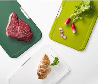 Joseph Joseph 3-delige snijplankenset met houder voor €24,95 bij Ibood