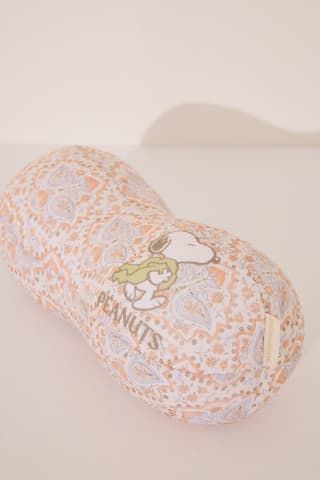 Women'secret Cojín Snoopy cacahuete por 11,99€