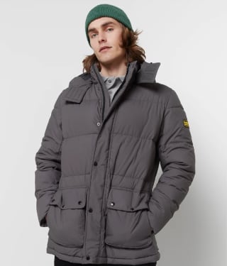 Cazadora de invierno Barbour International por 90€