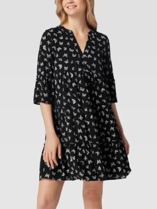 Review Knielange jurk met all-over bloemenmotief voor €2,99 bij Peek & Cloppenburg