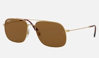 Hasta 50% de rebaja en Ray Ban en Liquidación