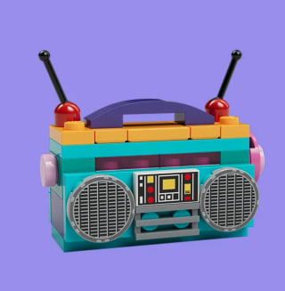 Gratis LEGO® Boombox-bouwmodel (één per persoon) bij een in-store evenement.
