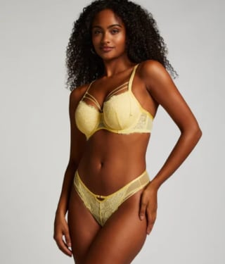 Hunkemöller Brazilian Lidia string voor €4,25 dmv code bij Secret Sales