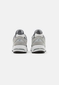 New Balance Sneakers laag '2002' voor €81,95 bij Zalando