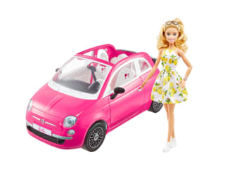 Muñeca Barbie y coche Fiat 500 por 26.99€