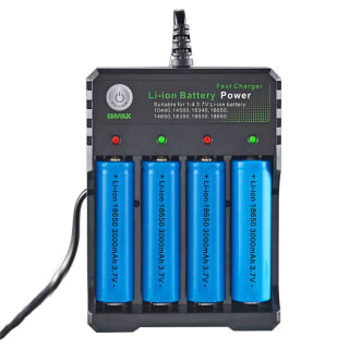 Carregador de Pilhas da BMAX com 4 Slot - R$ 35,96