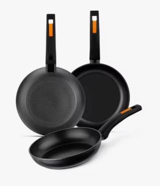 Monix Fuego Set 3 Sartenes, Lote 18, 22 y 26 cm, Antiadherentes, Aluminio Forjado por 26,13€