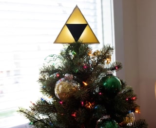 The Legend of Zelda - Tri-Force Christmas Tree Topper voor €12 bij Nedgame