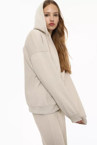 Chaqueta de mujer con capucha oversize por 9,99€