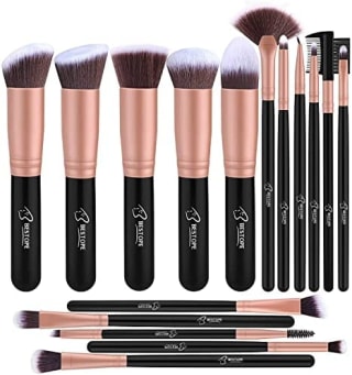 16 Brochas/pinceles de maquillaje por 9,99€