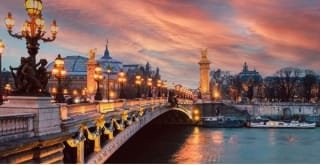 París noche en yate y crucero por el Sena.