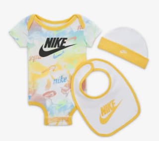 Conjunto Nike Summer Daze de tres piezas para bebé por 15,98€