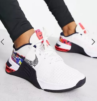 Zapatillas Metcon 8 Nike Training por 40,50€ (cuenta nueva por 34,42€)