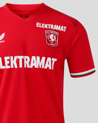 Twente Camiseta Primera Equipación 24/25 por 24€