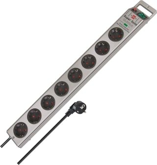 Brennenstuhl Super-Solid stekkerdoos 8-way met overspanningsbeveiliging voor €21,34 bij Amazon