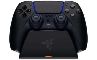 Razer Universal Quick Charging Stand Para el mando DualSense de PlayStation 5 Negro Midnight por solo 29,96€