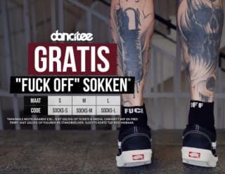 Gratis FUCK OFF sokken bij besteding vanaf €30 bij Impericon