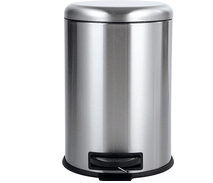 Bote de basura con pedal Amazon Basics 20L por solo 22,71€