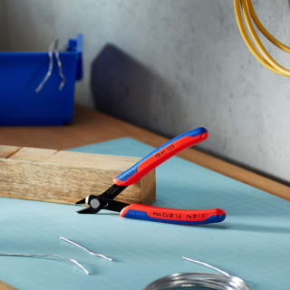 Knipex 7861125 Super-Knips Precisie Zijsnijtang - Elektronica - 125mm voor €18,99 bij Amazon