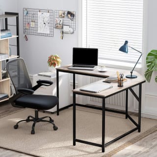L-Vormig Hoekbureau 149 x 149 x 75 cm voor €58,64 bij Amazon
