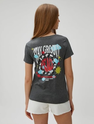 Koton "Stay Groovy" T-shirt voor €1,25