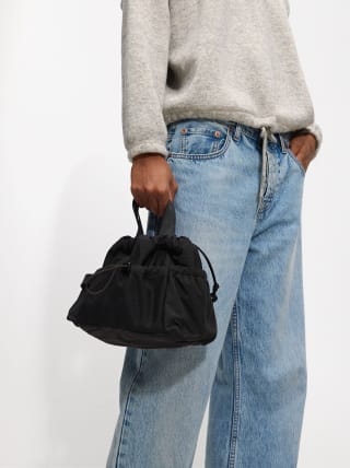 Bolso Tote mini nylon por 5,99€.