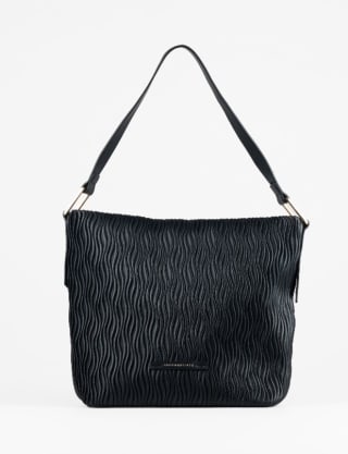 Bolso de hombro plisado por 15,99€.
