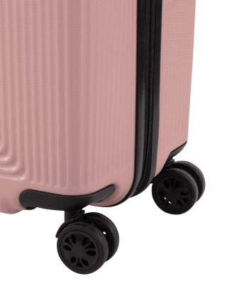 3-delige kofferset met nekkussen voor €75 bij Wibra