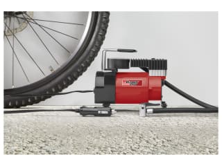 ULTIMATE SPEED® Mini-compressor max. 10 bar voor €5,99 in de Lidl webshop