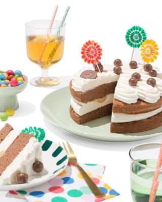 Choco crunchtaart 8 personen voor €6,30 bij de Hema