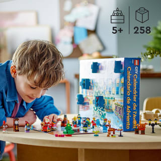 LEGO City Adventskalender 2023 met 24 Cadeautjes voor €20,24 bij Amazon