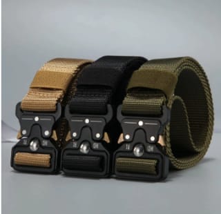 Cinturón de lona y metal para hombre a 1,99€