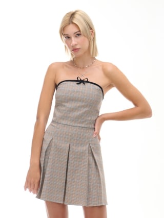 Vestido mini con motivos por 7.99€