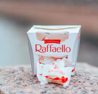 Chocolate Ferrero Raffaello Caja Regalo 150g MINI 6 cajas de 15 unidades por solo 20,73€