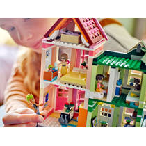 LEGO Friends Heartlake City appartementen en winkels voor €124,99 bij Intertoys