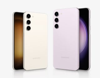 Chollazo Samsung Galaxy S23 8GB/256GB + TV SAMSUNG Crystal UHD 55CU8000 por 788€