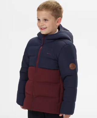 Chaqueta acolchada de montaña trekking Quechua NH500 por 13,99€