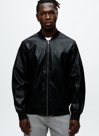 Cazadora Bomber Efecto Piel hombre por 7,99€